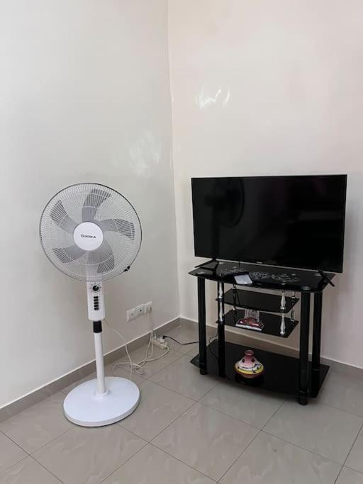 Appartement Spacieux Chez Keur Matou - F2 ダカール エクステリア 写真